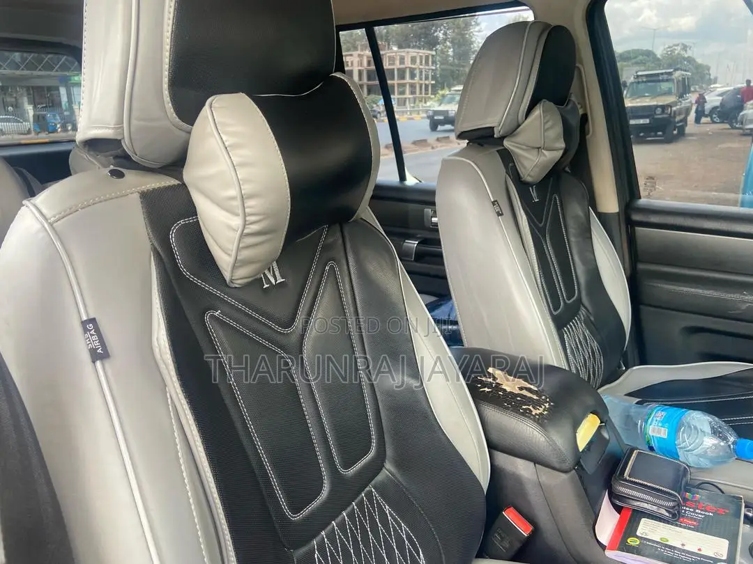 Land Rover Discovery 2013 White