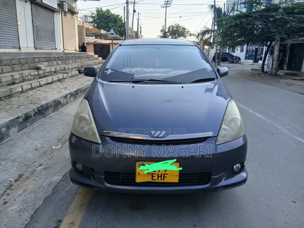 Toyota Wish 2005 Gray