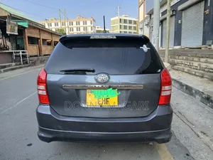 Toyota Wish 2005 Gray