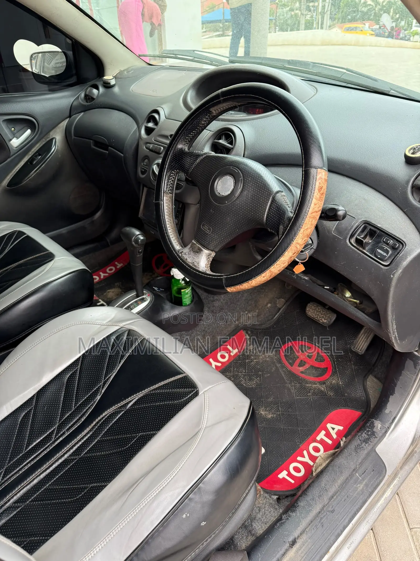 Toyota Vitz 2003 Silver