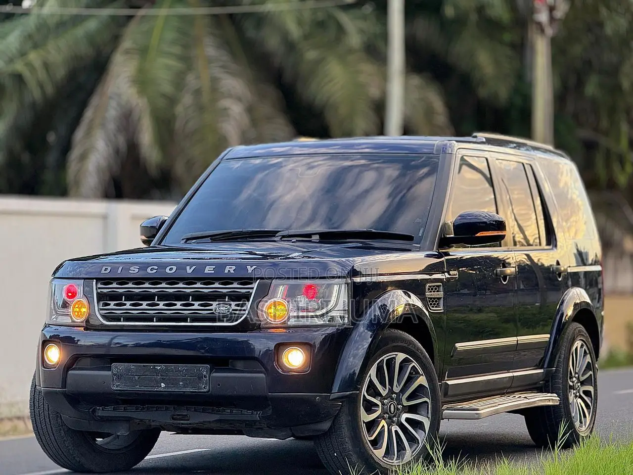 Land Rover Discovery 2015 Blue