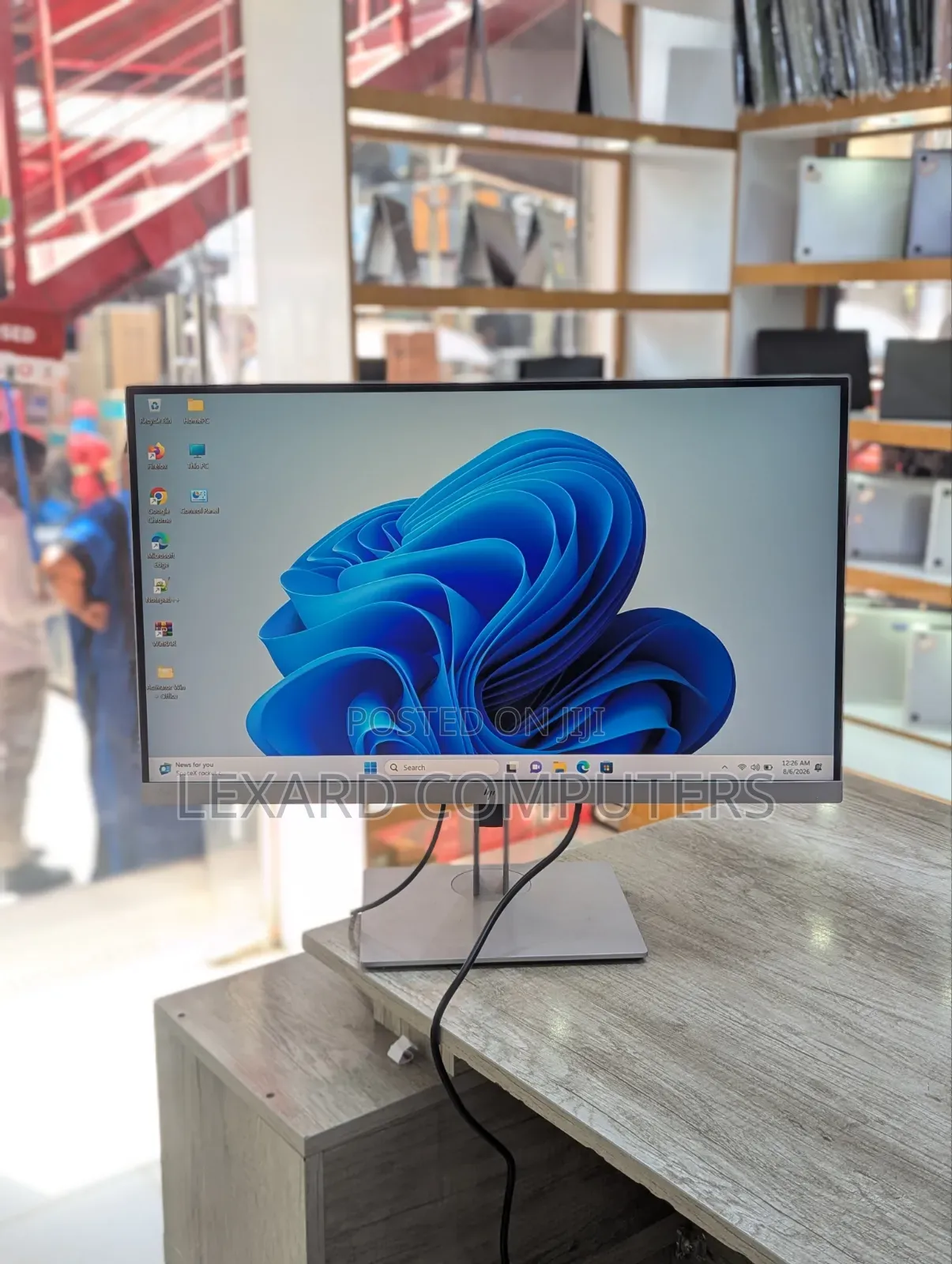 HP Monitor E273q