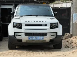 Land Rover Defender 2022 White