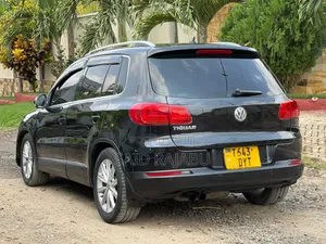 Volkswagen Tiguan 2013 Black