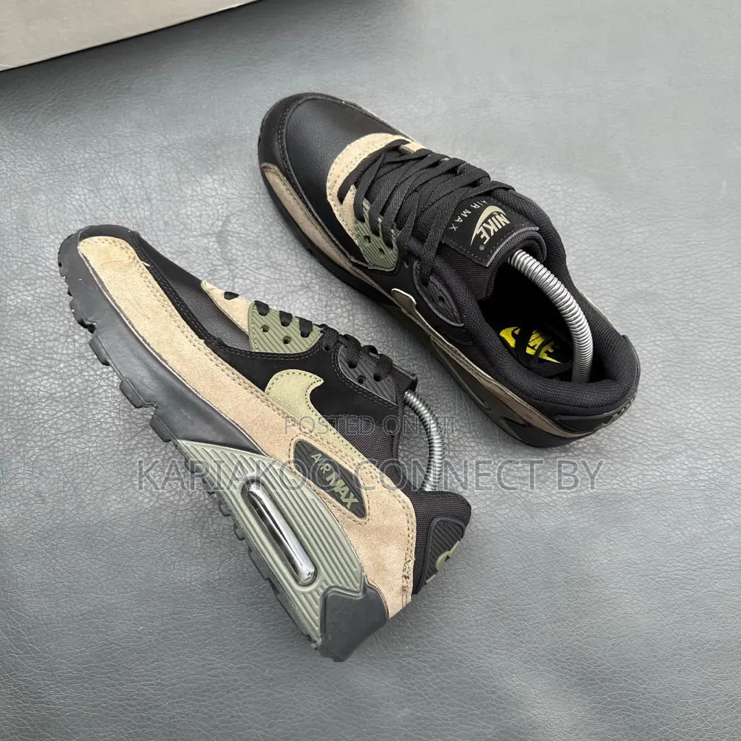 Men's Classic Air Max 90 Collection