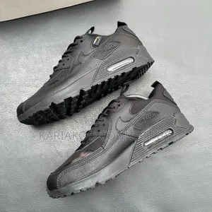 Men's Classic Air Max 90 Collection