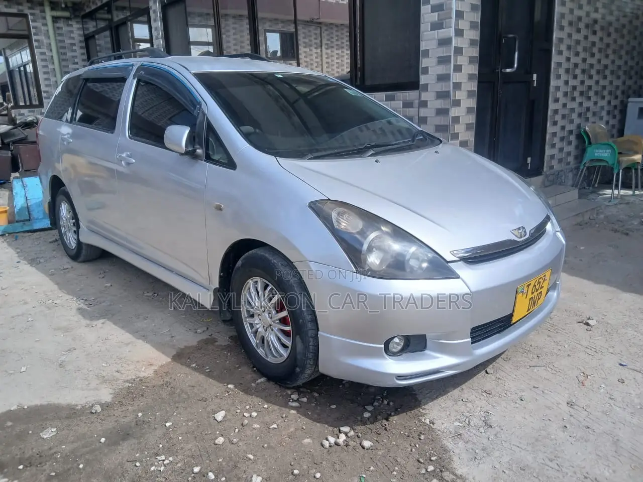 Toyota Wish 2010 Silver