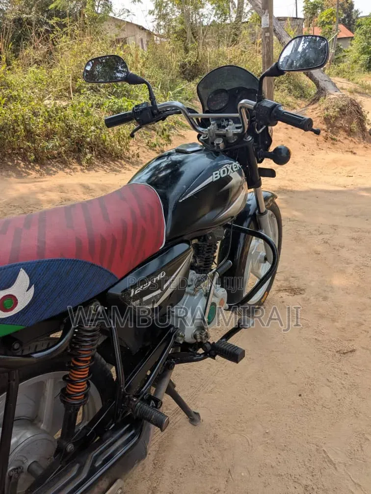 Bajaj Boxer 125 2025 Black