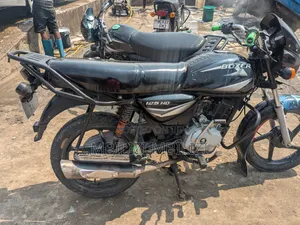Bajaj Boxer 125 2025
