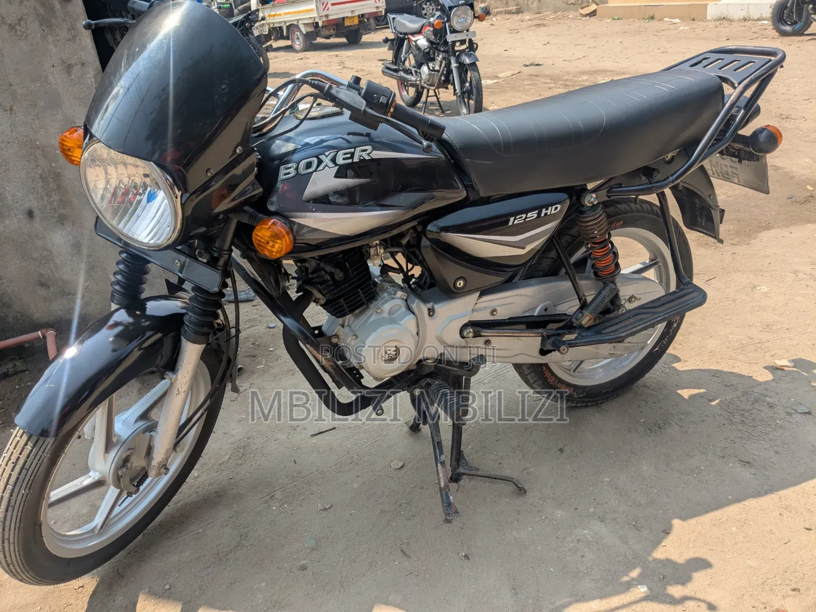 Bajaj Boxer 125 2025