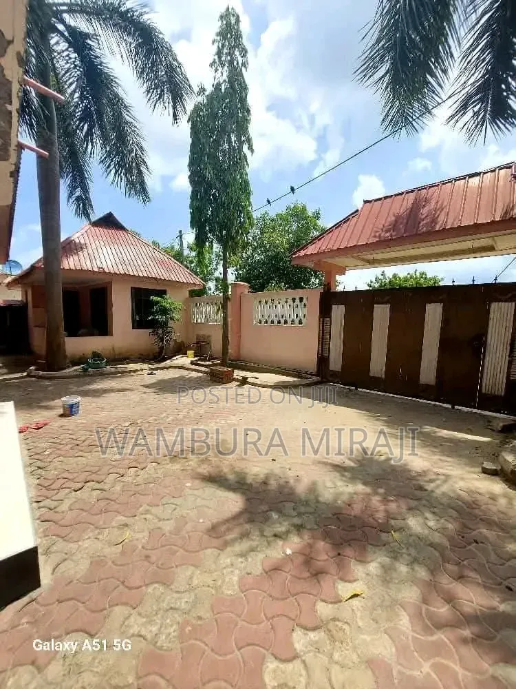 Furnished 3bdrm Block of Flats in Nyumba, Temeke for sale
