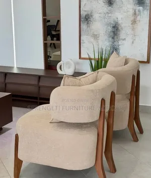Cclassic Designed Tab Chair