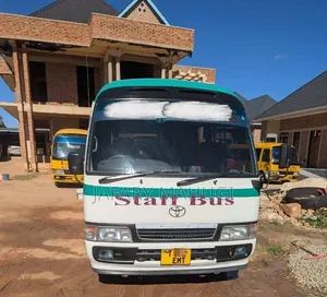 Toyota Coaster 1999