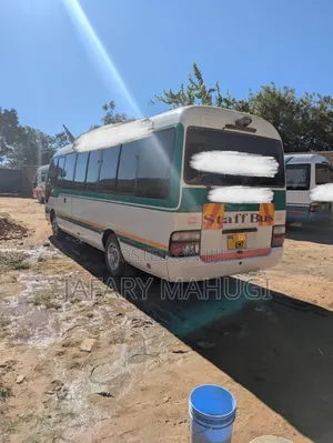 Toyota Coaster 1999