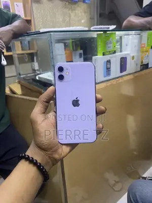 Apple iPhone 11 64 GB Purple