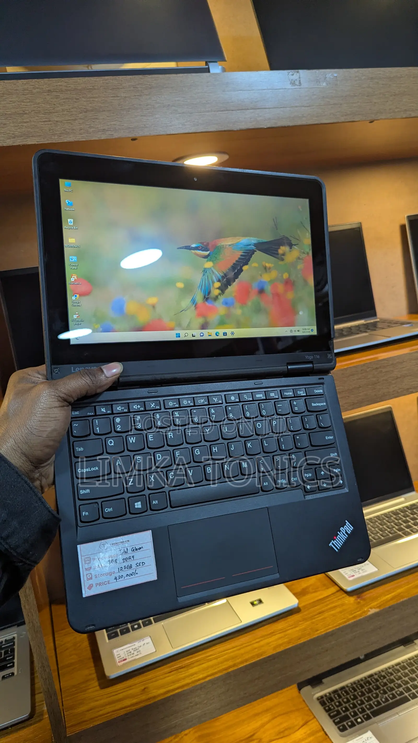 New Laptop Lenovo Yoga 11e 8GB Intel Celeron SSD 128GB