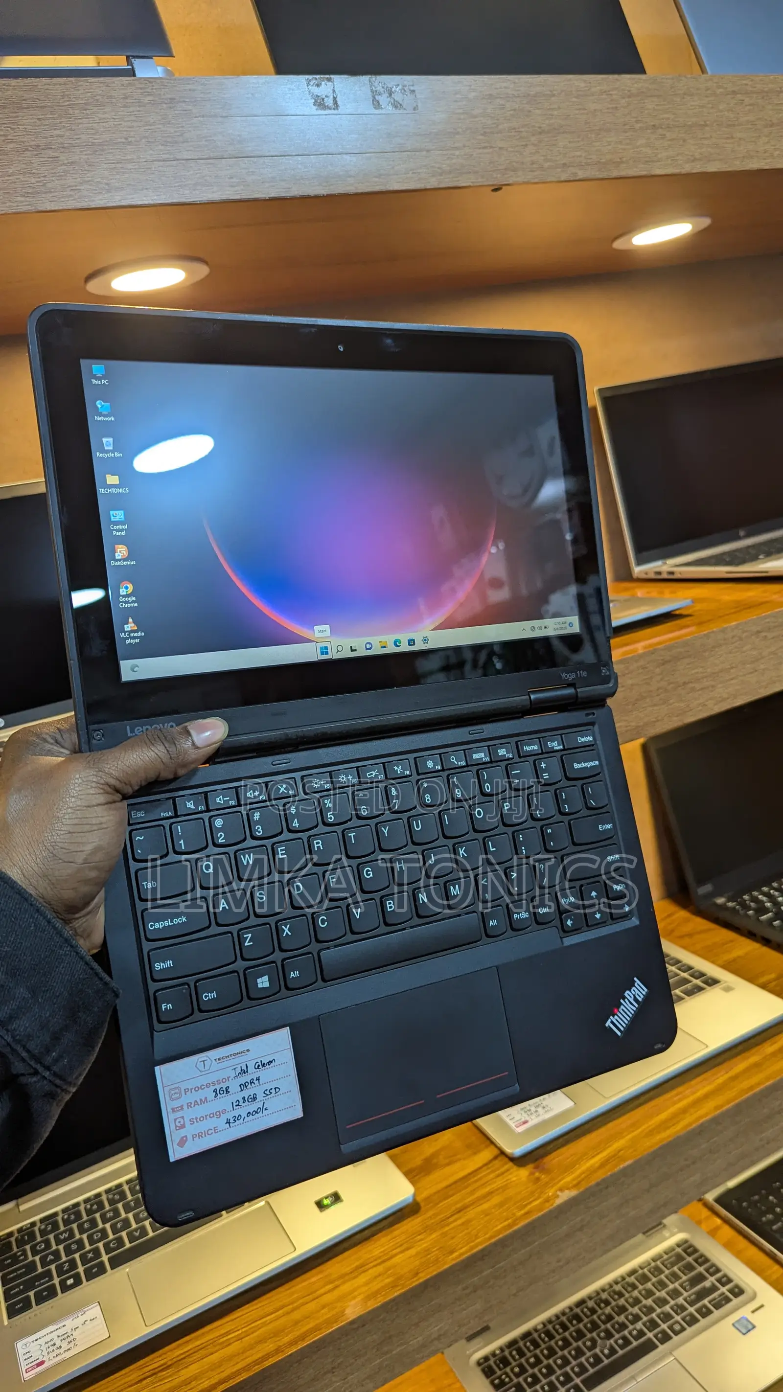 New Laptop Lenovo Yoga 11e 8GB Intel Celeron SSD 128GB