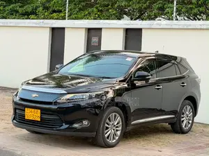 Toyota Harrier 2.0 2016 Black