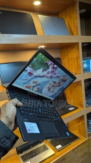 New Laptop Dell Latitude 14 E5470 8GB Intel Core i5 SSD 256GB