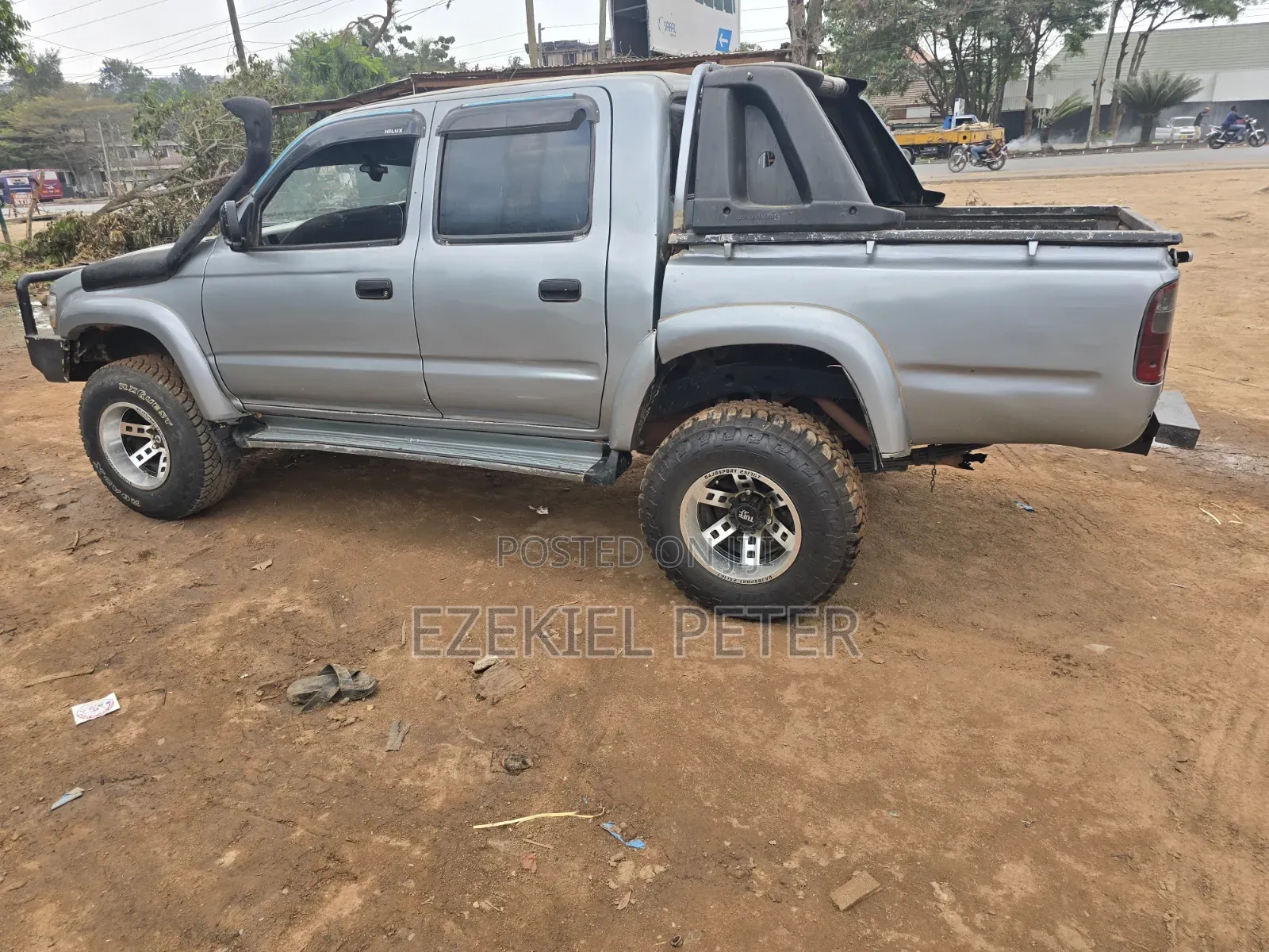 Toyota Hilux 2002 Silver