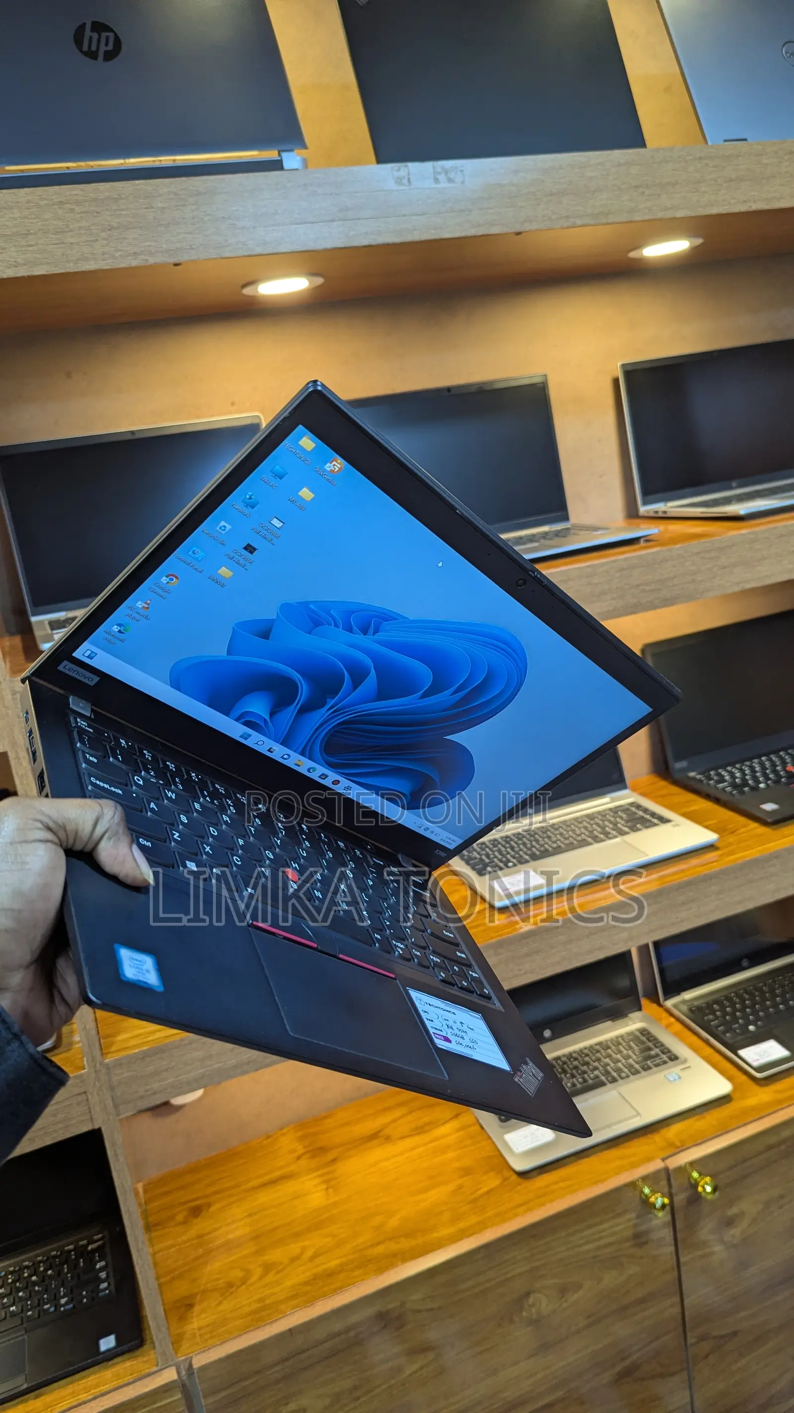 New Laptop Lenovo ThinkPad X390 8GB Intel Core i5 SSD 256GB