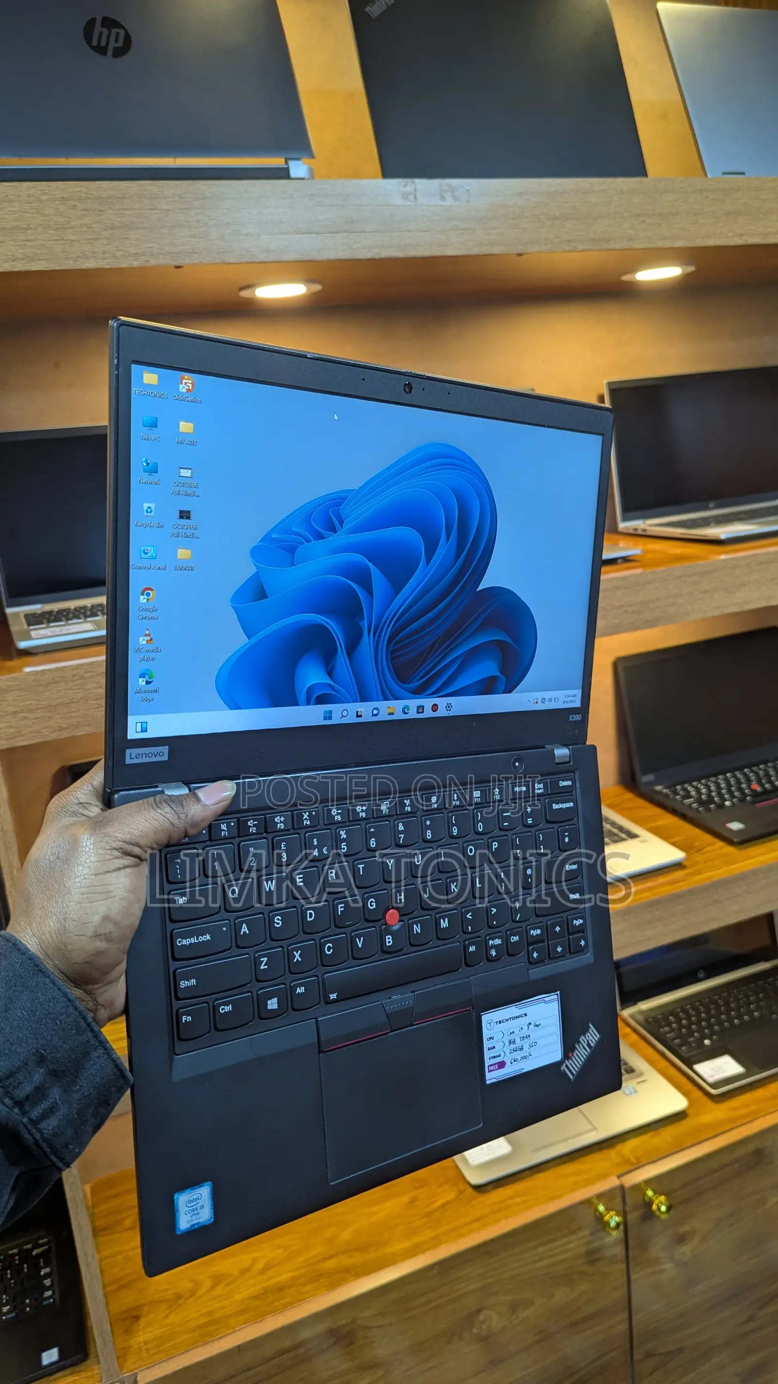 New Laptop Lenovo ThinkPad X390 8GB Intel Core i5 SSD 256GB