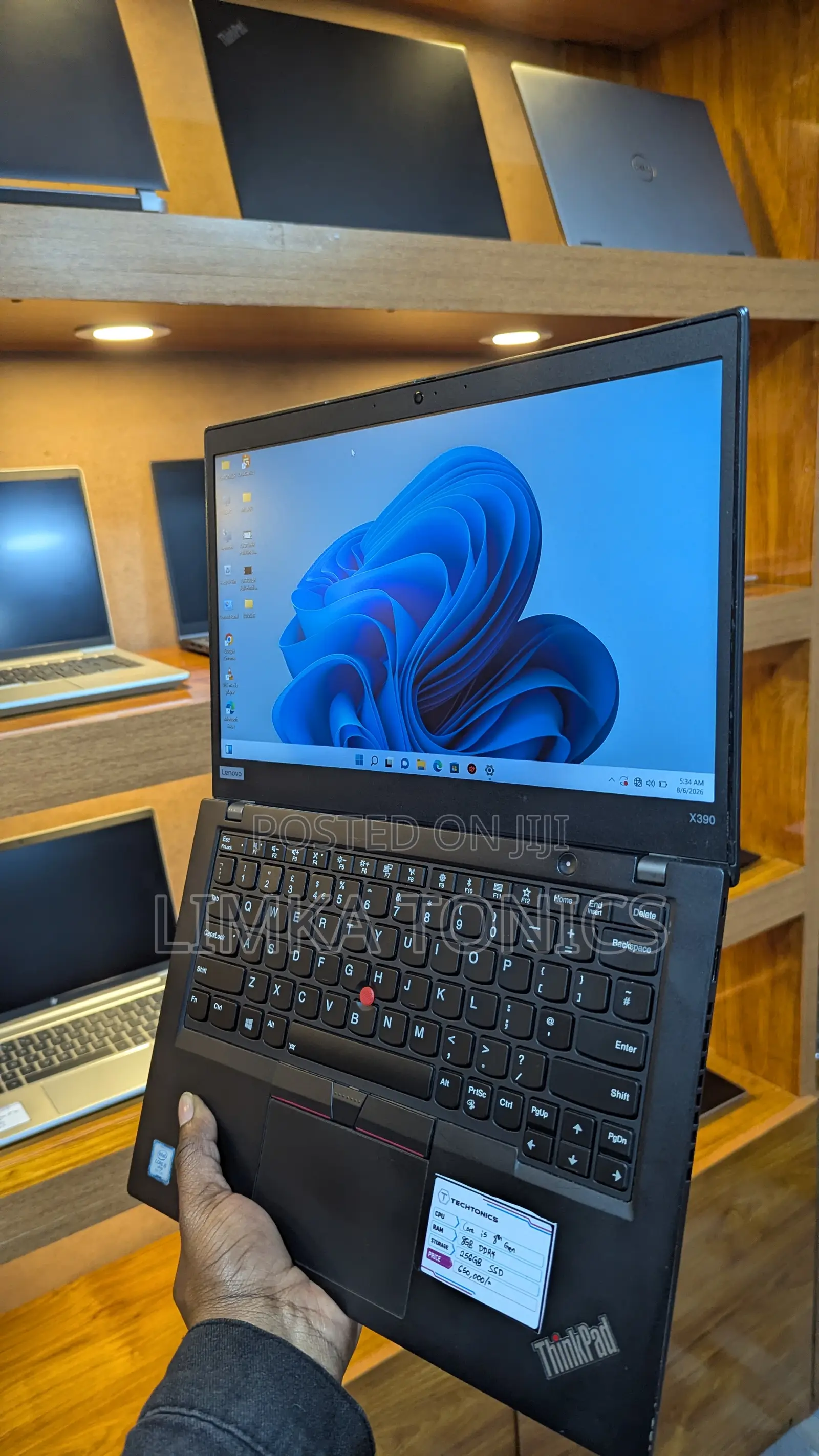 New Laptop Lenovo ThinkPad X390 8GB Intel Core i5 SSD 256GB