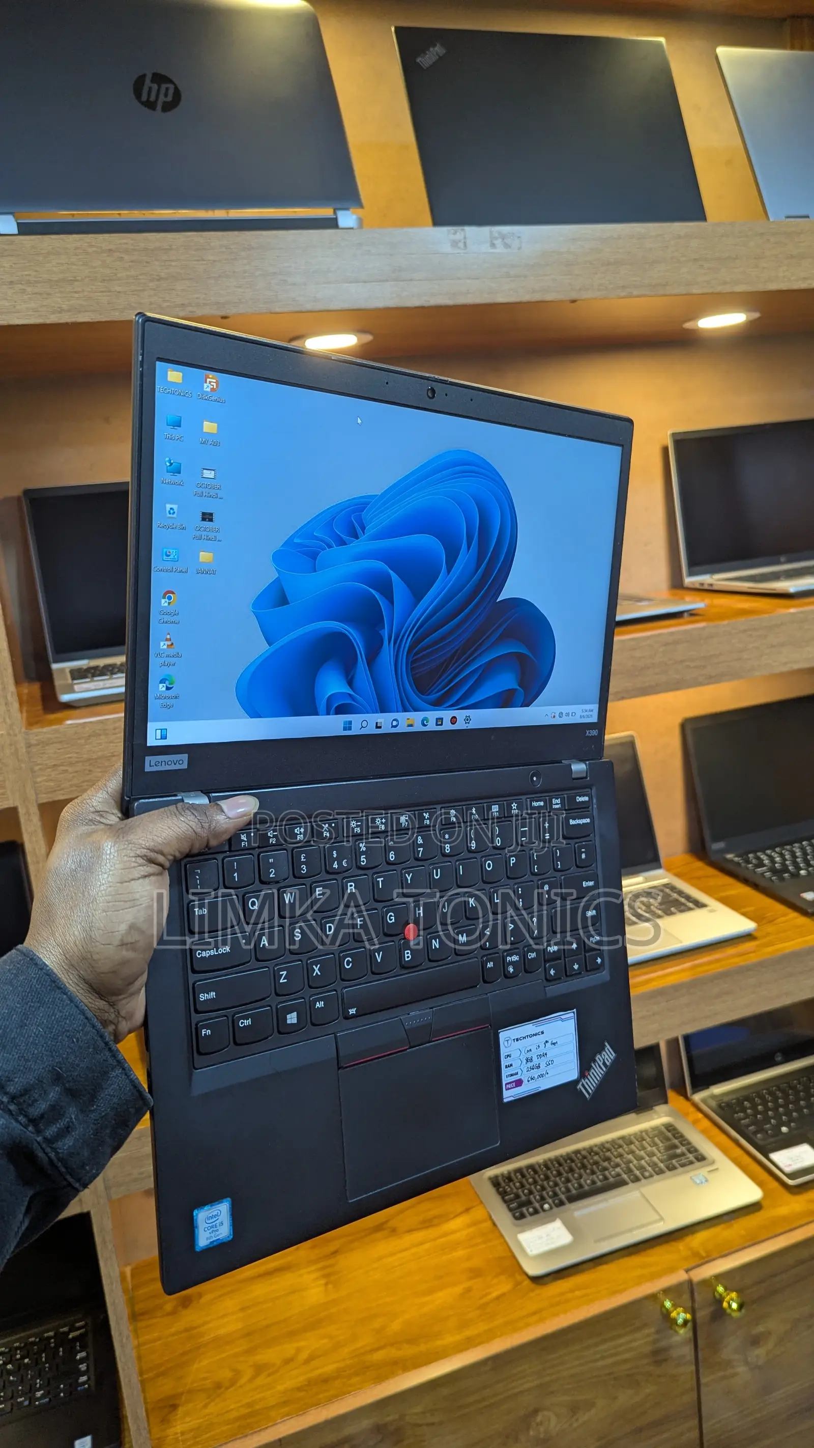New Laptop Lenovo ThinkPad X390 8GB Intel Core i5 SSD 256GB