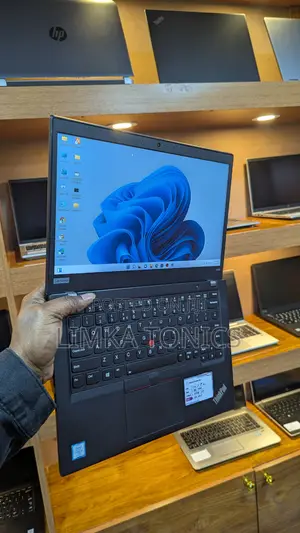 New Laptop Lenovo ThinkPad X390 8GB Intel Core i5 SSD 256GB
