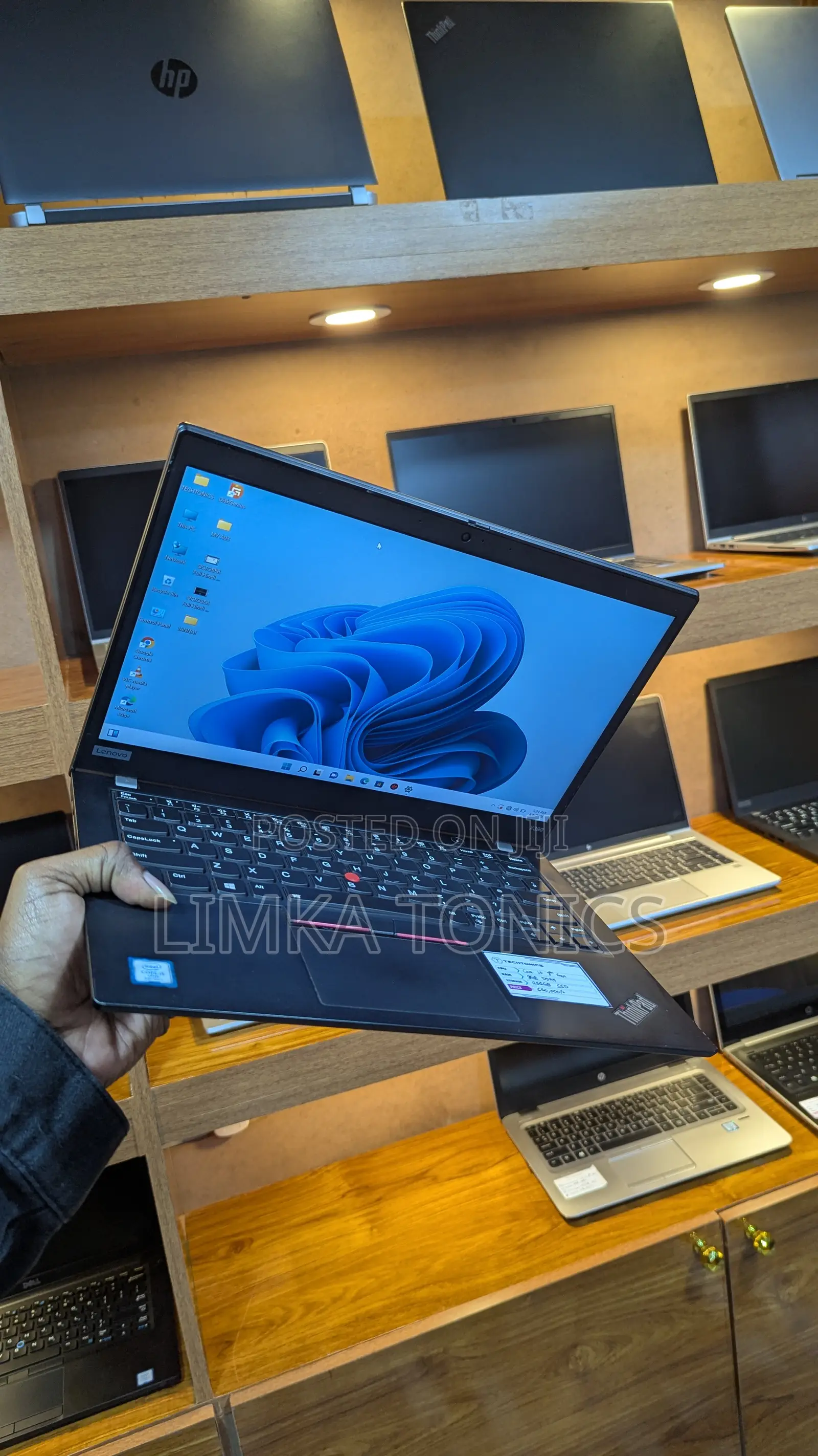New Laptop Lenovo ThinkPad X390 8GB Intel Core i5 SSD 256GB