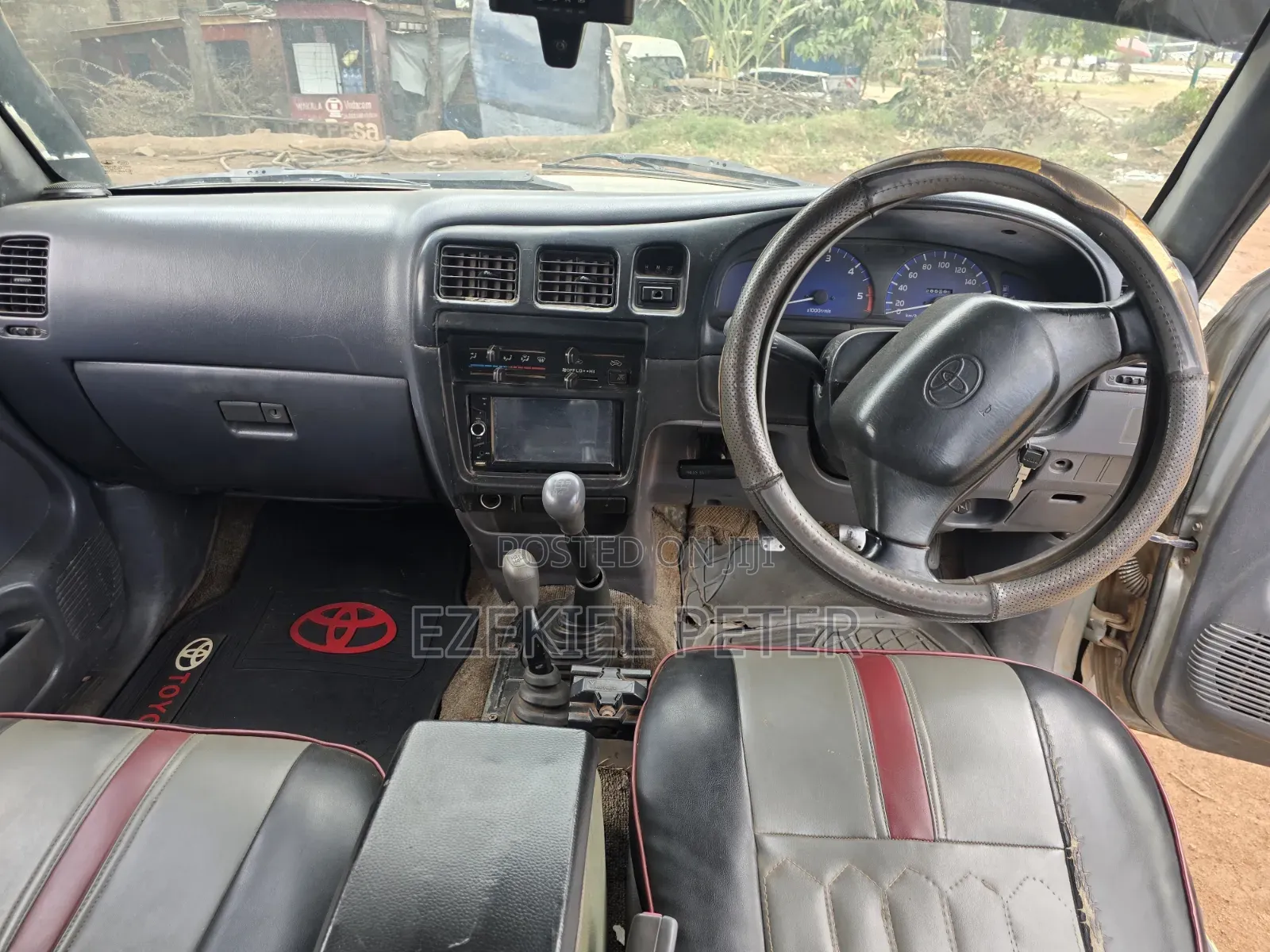 Toyota Hilux 2002 Silver