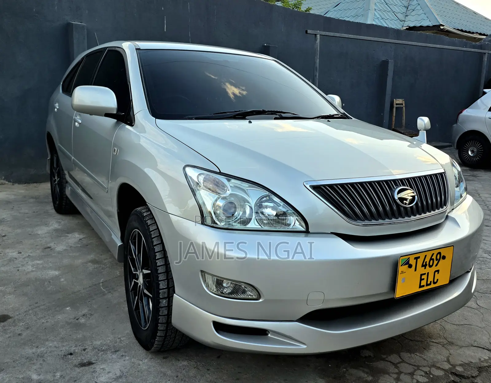 Toyota Harrier 2.4 2004 Silver