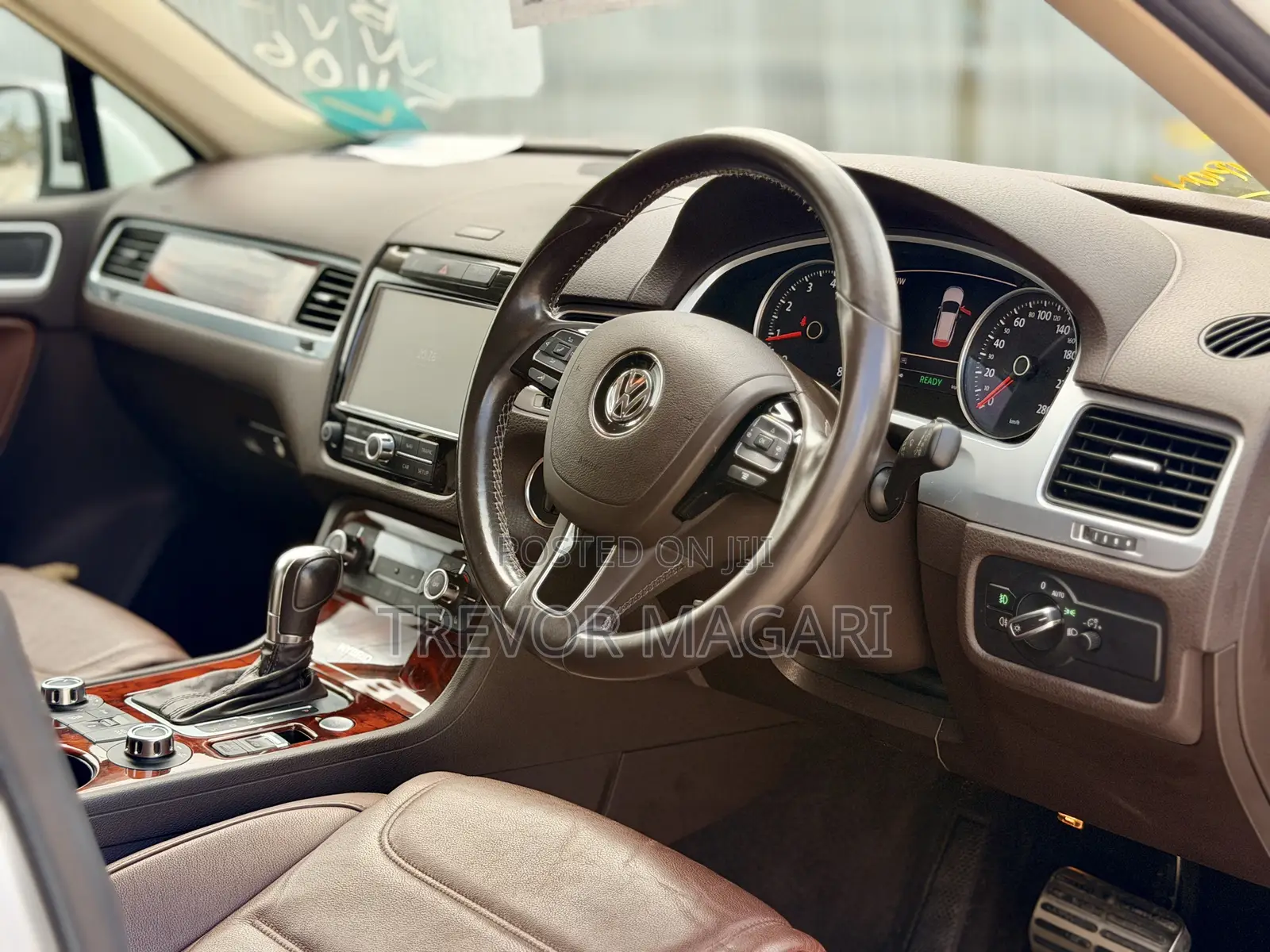 Volkswagen Touareg 2013 White