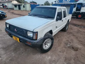 Mitsubishi L200 2003 White
