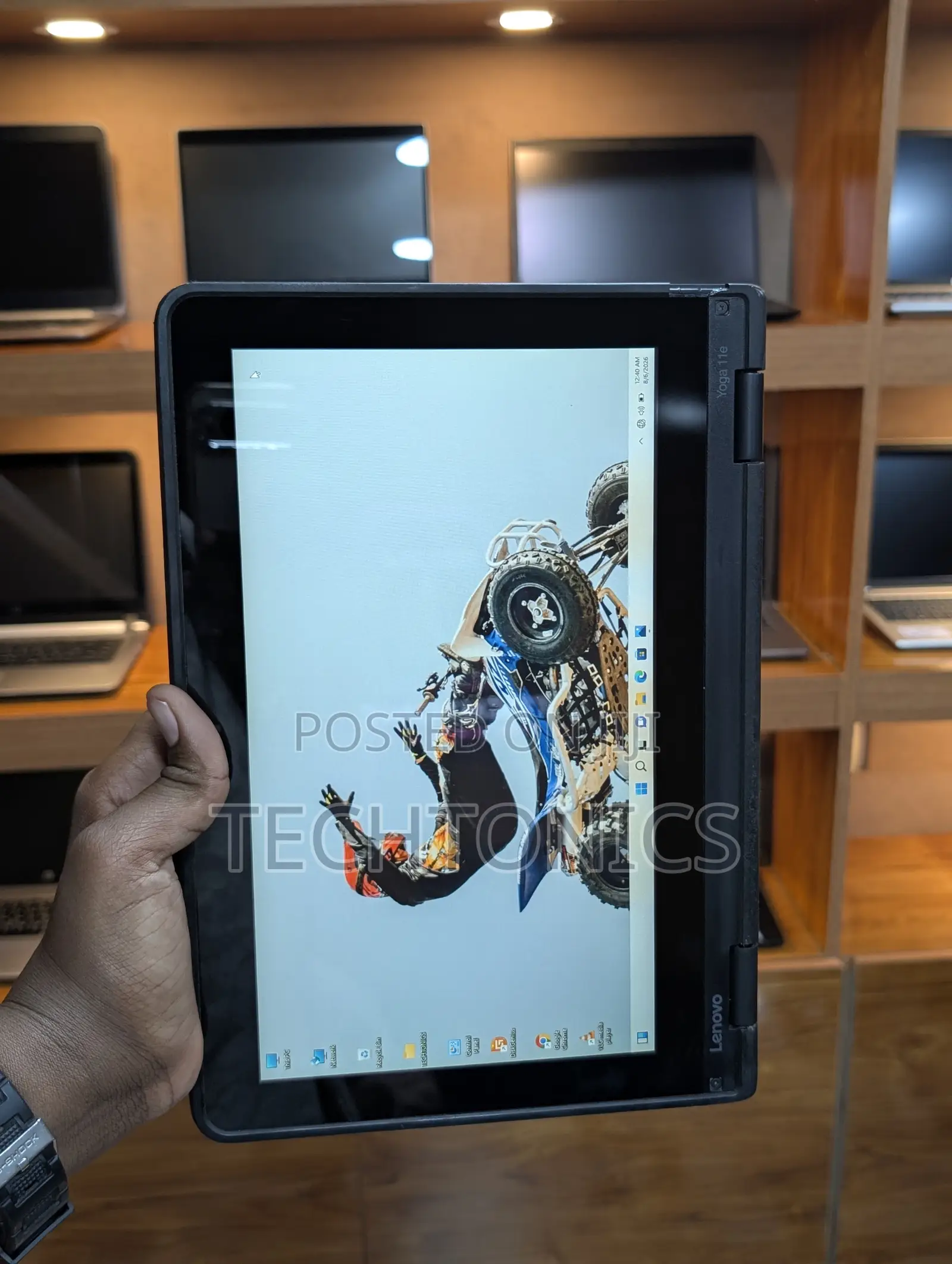 Laptop Lenovo Yoga 11e 8GB Intel Celeron SSD 128GB