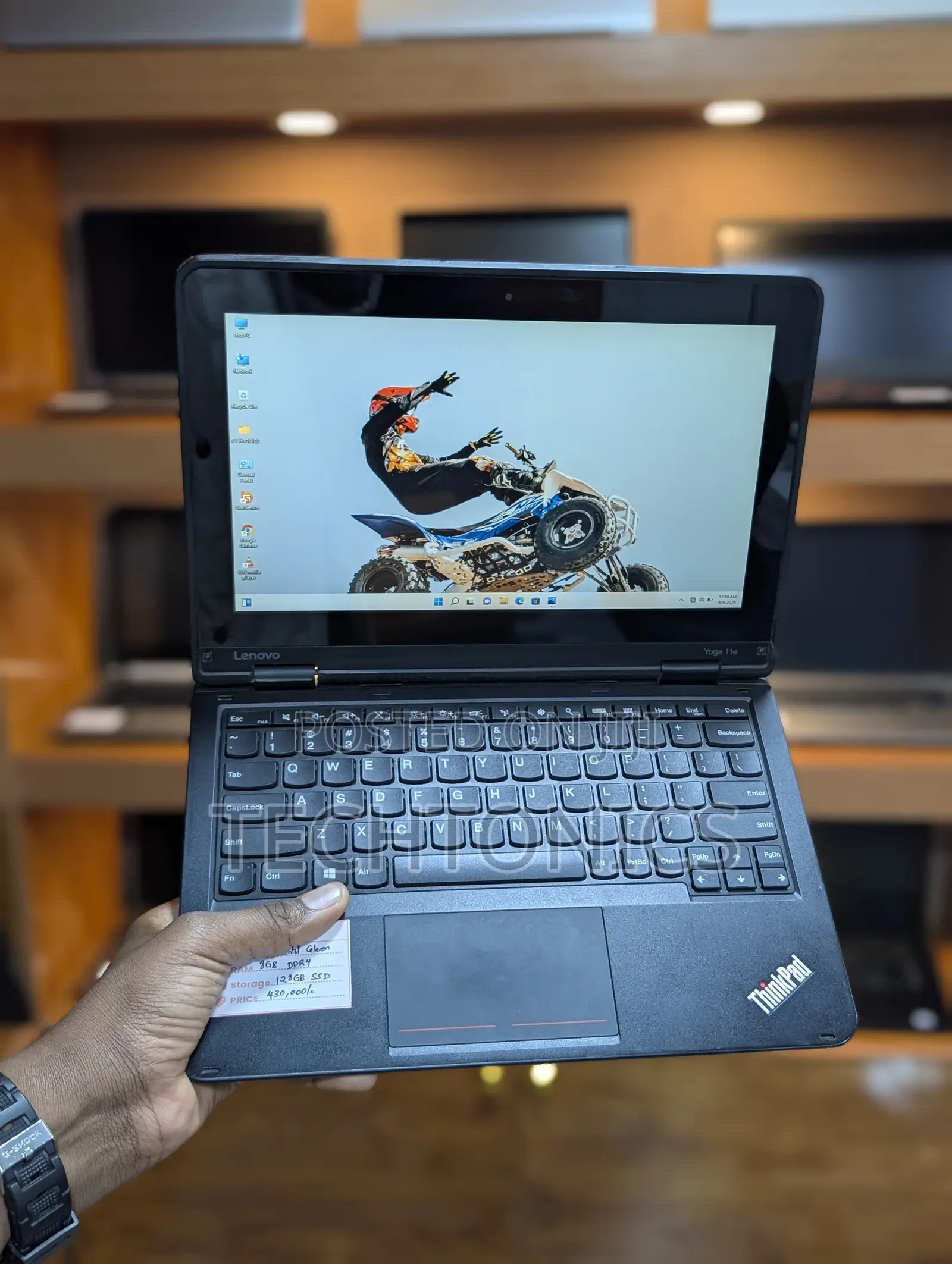 Laptop Lenovo Yoga 11e 8GB Intel Celeron SSD 128GB