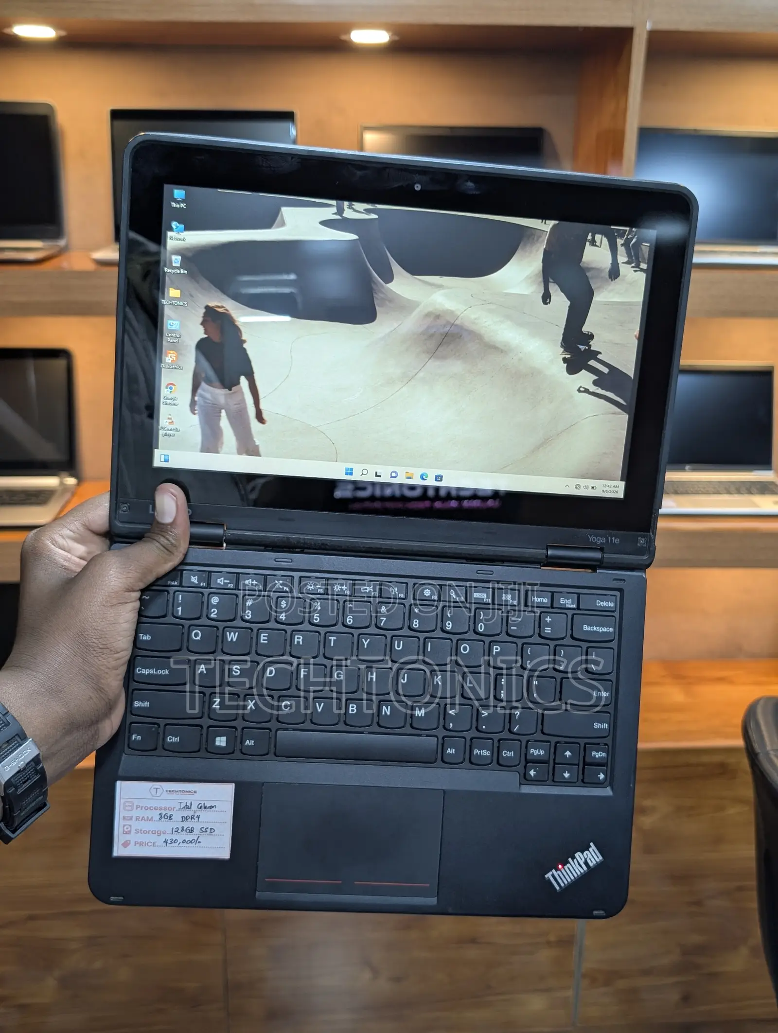 Laptop Lenovo Yoga 11e 8GB Intel Celeron SSD 128GB