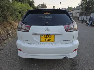 Toyota Land Cruiser 2009 White
