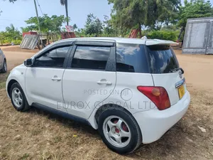 Toyota IST 2005 White