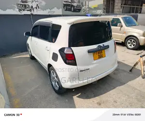Toyota Ractis 1.3 FWD 2005 White