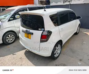 Toyota Ractis 1.3 FWD 2005 White