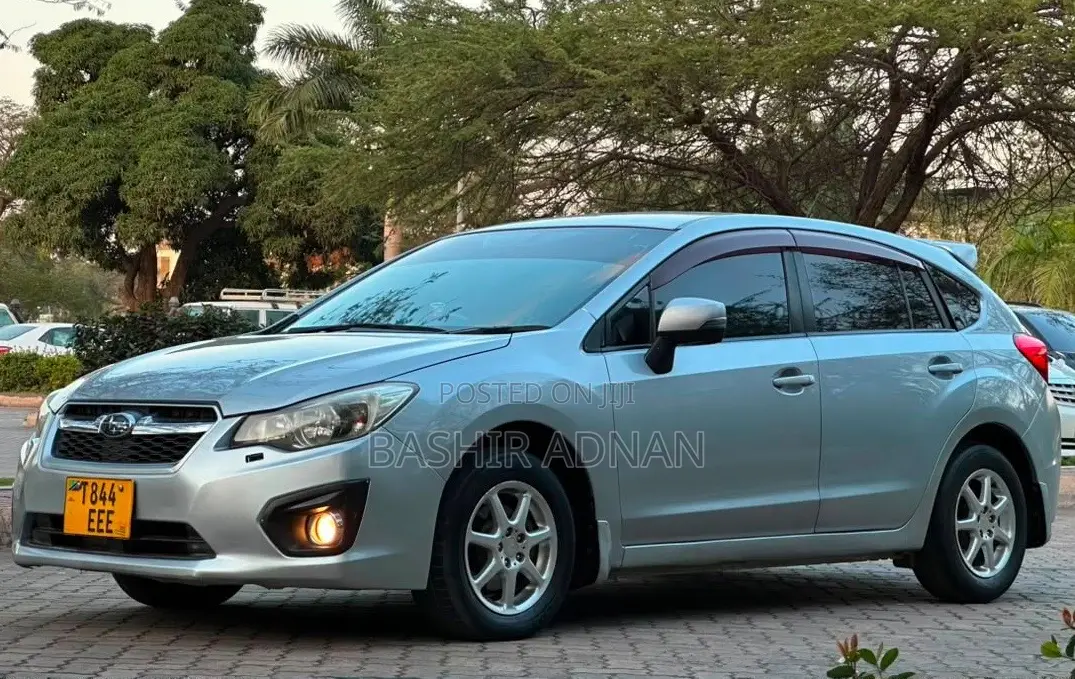 Subaru Impreza 2.0i Hatchback 2012 Silver