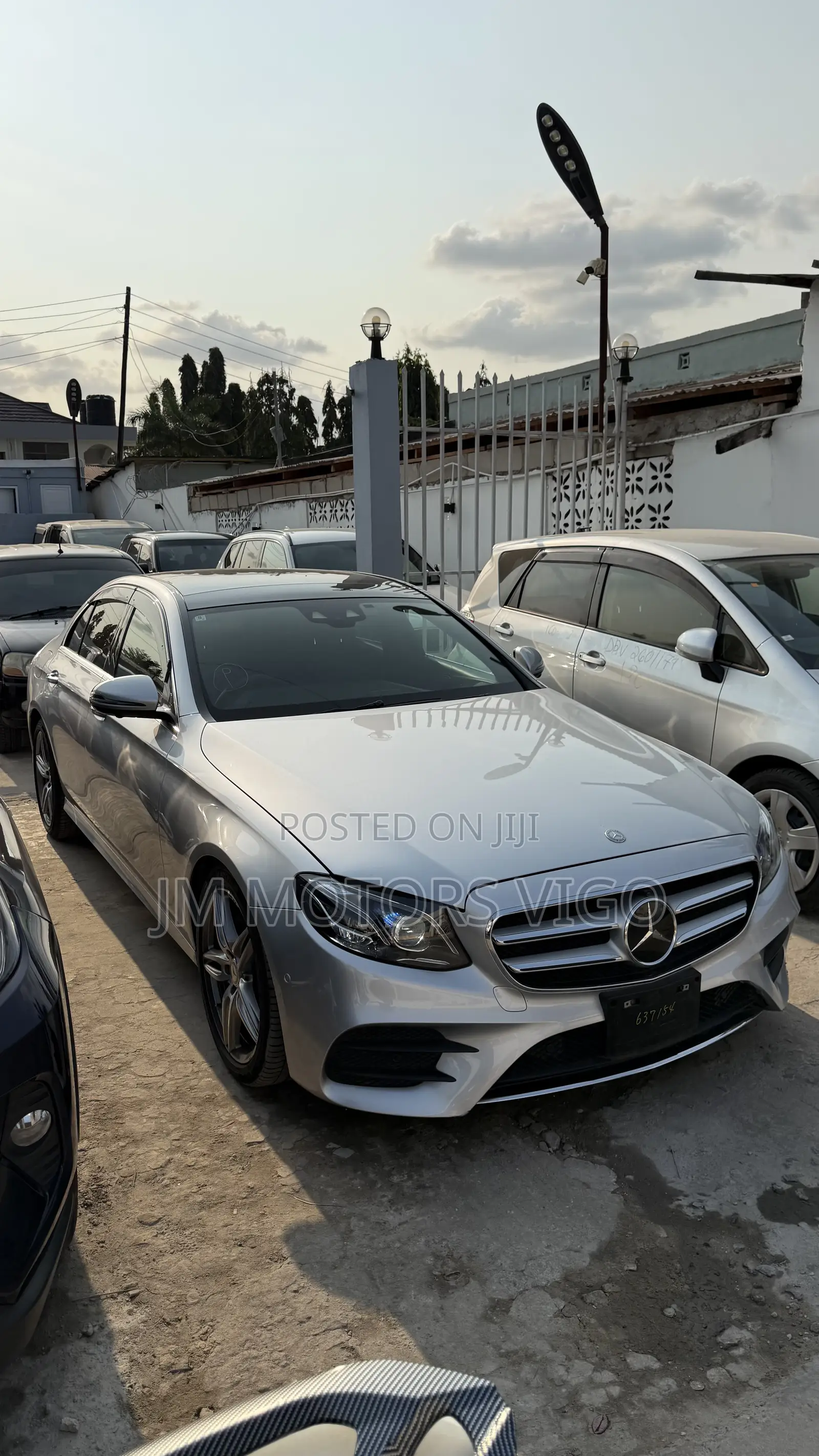 Mercedes-Benz E250 2016 Silver