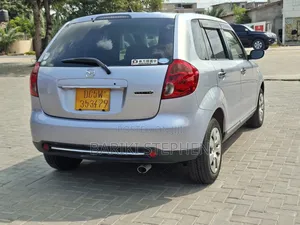 Mazda Verisa 2011 Silver