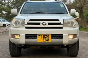 Toyota Hilux Surf 2004 White
