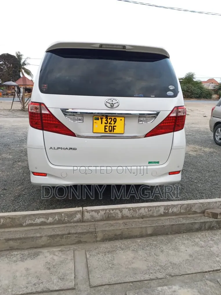 Toyota Alphard 2008 White