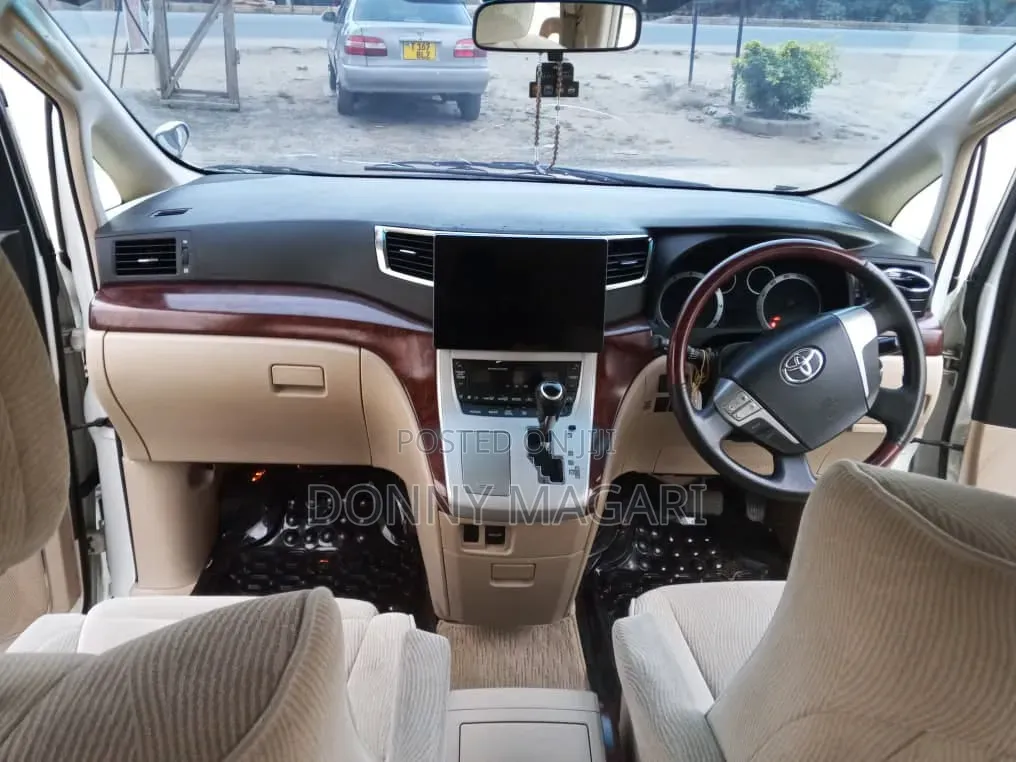 Toyota Alphard 2008 White