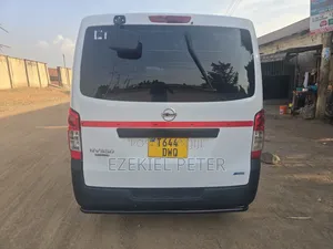 Nissan Caravan (Urvan) 2016 White