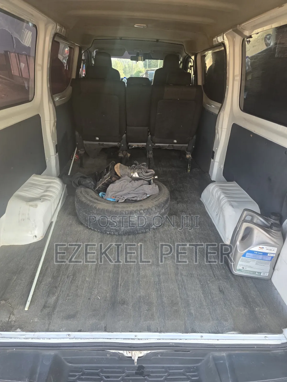 Nissan Caravan (Urvan) 2016 White