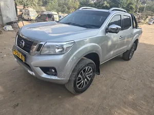 Nissan Navara 2016 Silver